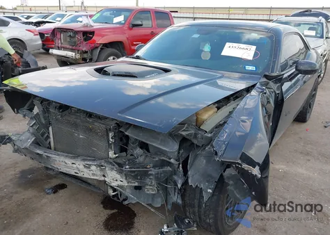 2015 Dodge Challenger R/T Shaker from USA, damaged, VIN 2C3CDZAT5FH889014